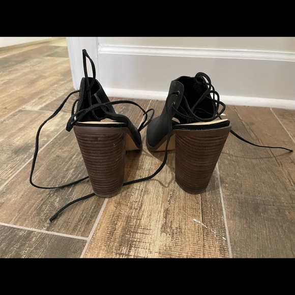 Nine west open toe ankle boots, leather strap with wooden heels - Picture 3 of 6